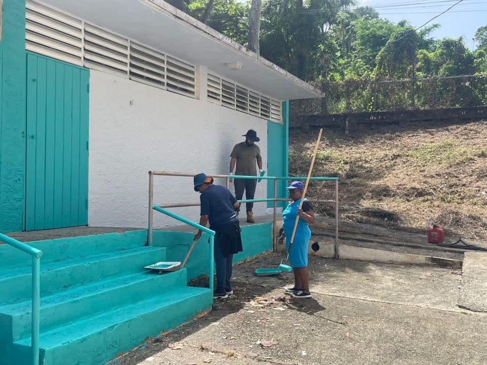 Voluntarios trabajando en la comunidad